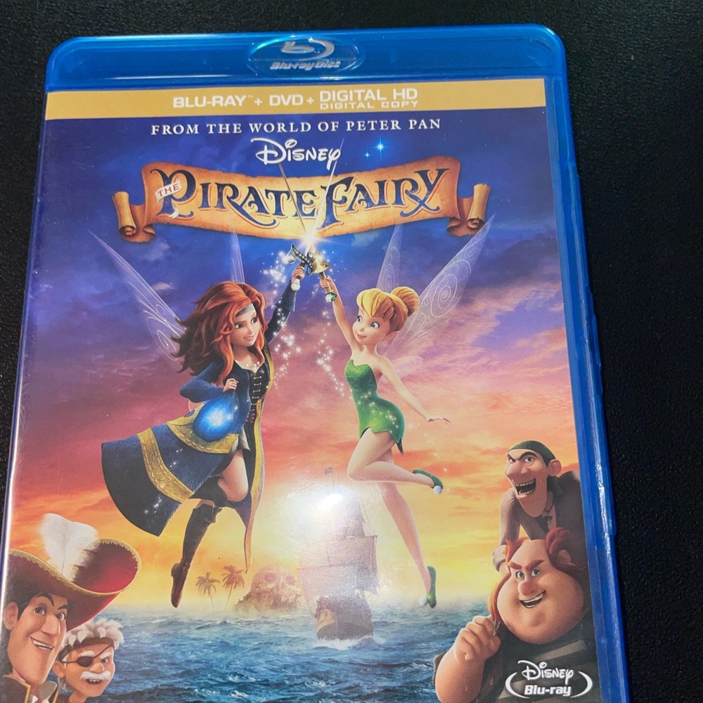Disney Pirate Fairy Blu-ray with Blue Case